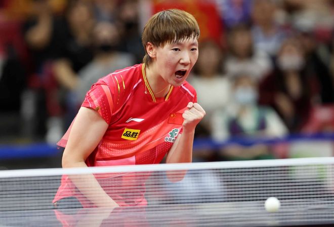 美色胜过球 美色胜过球